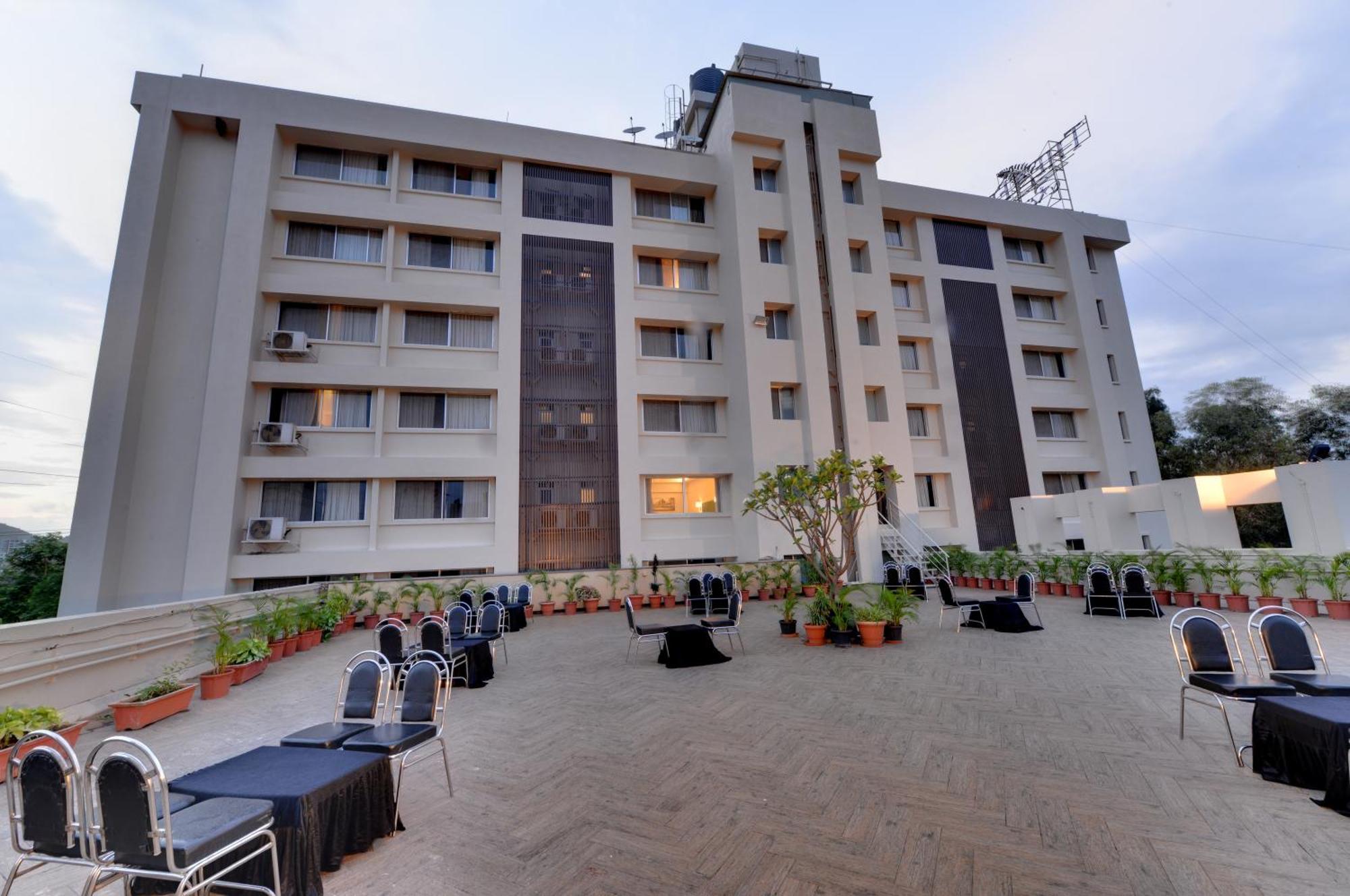 The Fern Residency, Vadgaon - Talegaon, Pune Exterior photo